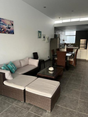 Linda Casa en Condominio